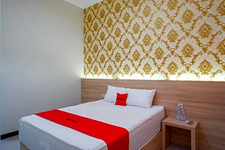 RedDoorz Plus @ Jl Pemuda Pati