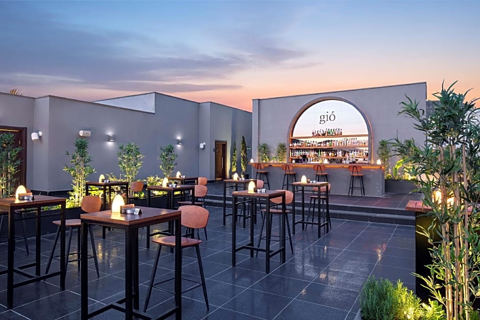 DoubleTree By Hilton Kusadasi