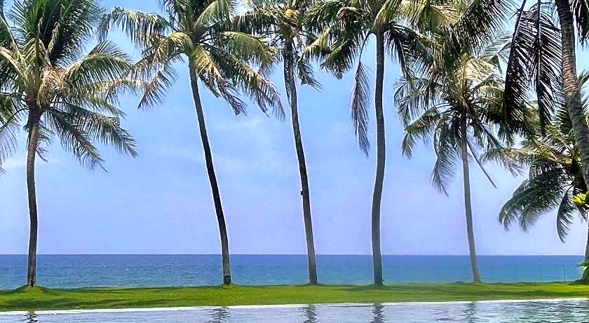LOUKA BEACH BALI