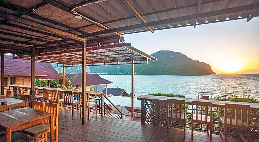 The Cobble Beach Hotel