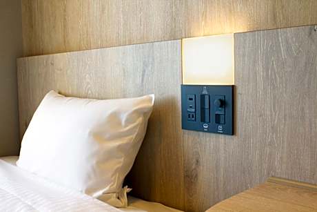 Standard Single Room with Shower - Non-Smoking