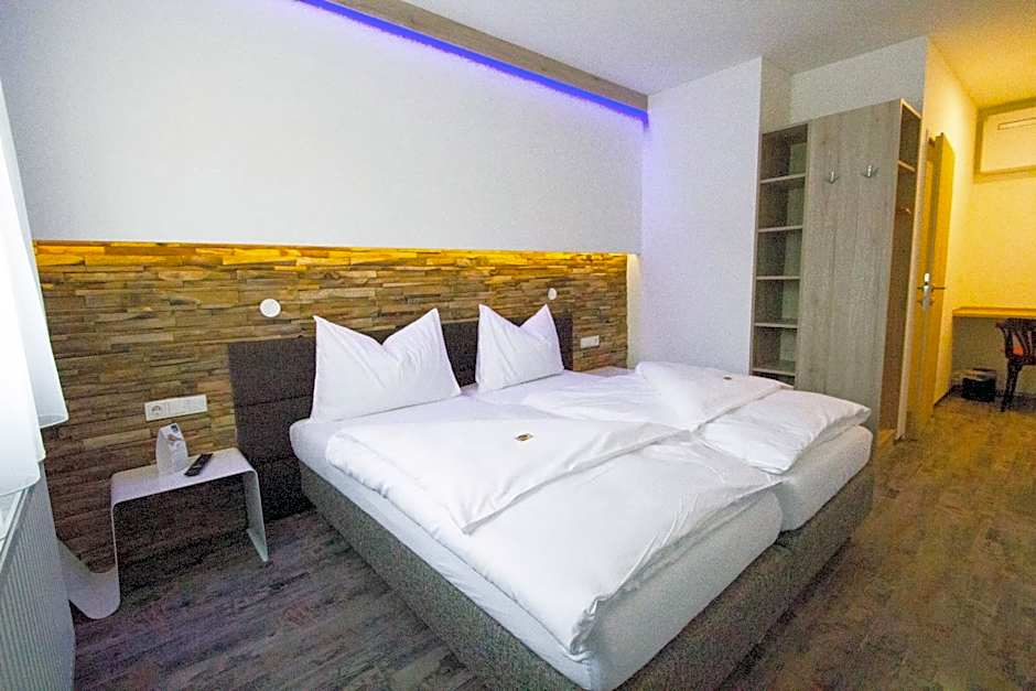 Burg Rooms - 24h Self-Check-in