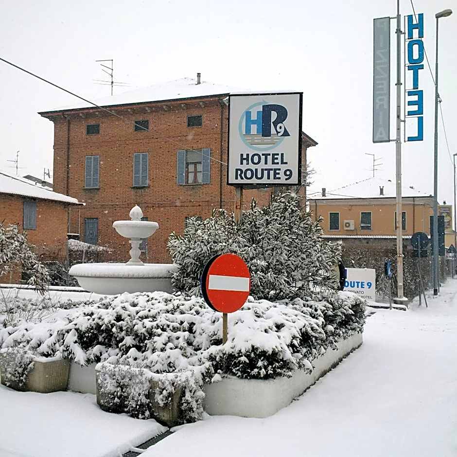 Hotel Route 9