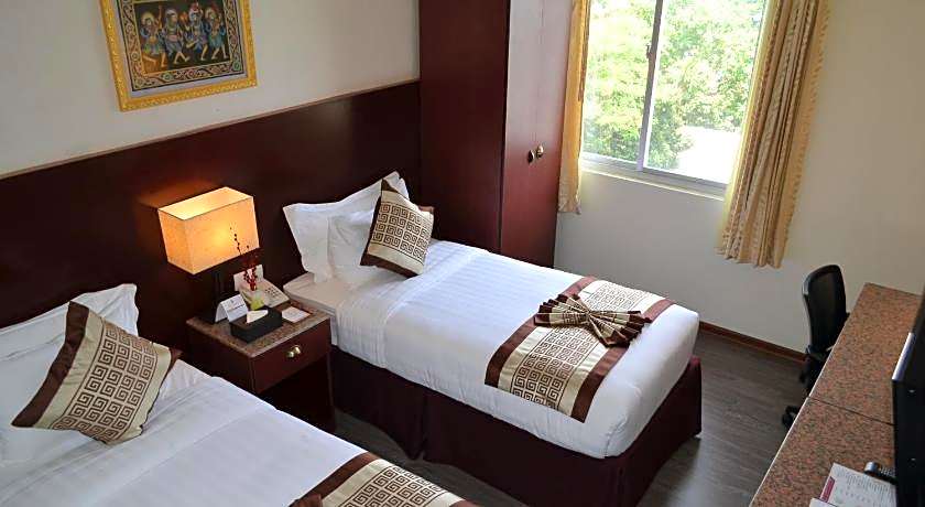 Hotel Broadway Yangon