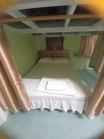 Bed in 6-Bed Mixed Dormitory Room