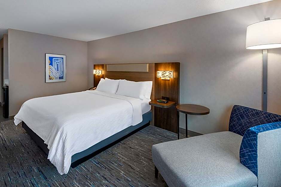 Holiday Inn Express Hotel & Suites Wadsworth By IHG