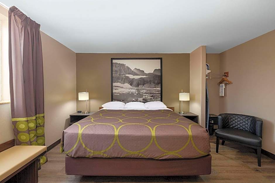 Super 8 by Wyndham Belgrade/Bozeman Airport