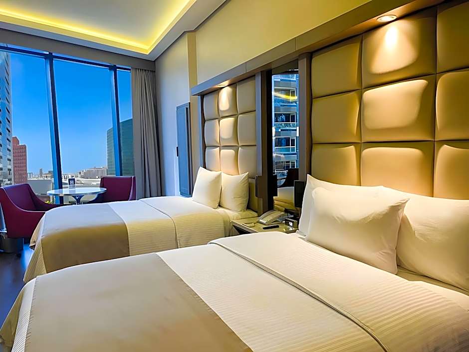 Safi Royal Luxury Metropolitan