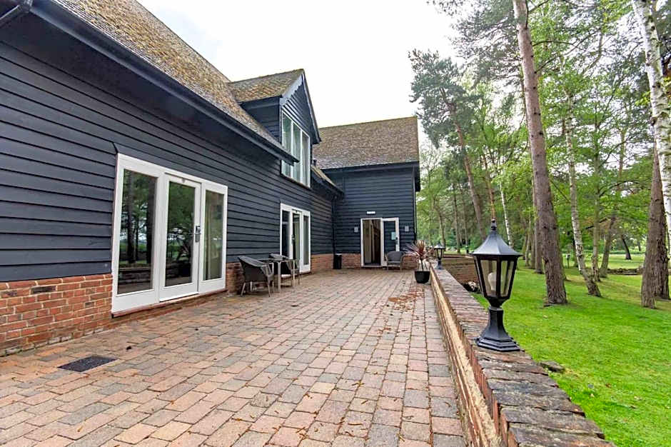 Great Hallingbury Manor