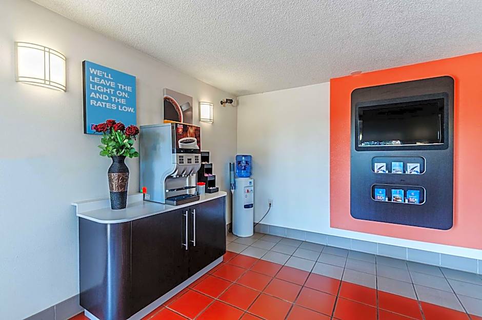 Motel 6-Martinsburg, WV