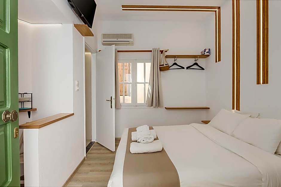 Vincenzo Harmony II- Rethymno old town