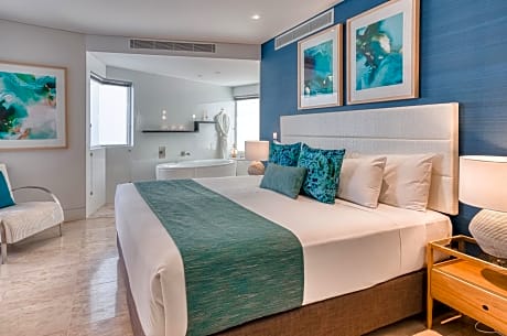 Three-Bedroom Suite with Ocean View