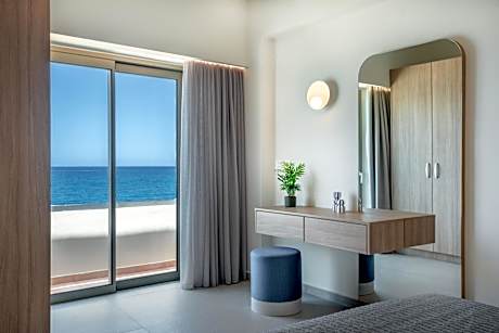 Premium One-bedroom Sea View Suite