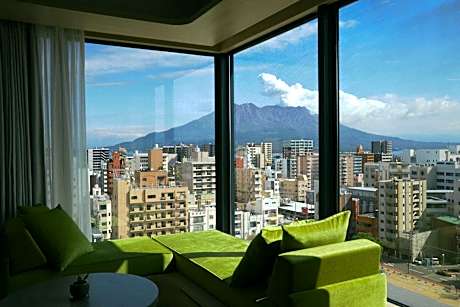 FAV LUX Kagoshima Tenmonkan