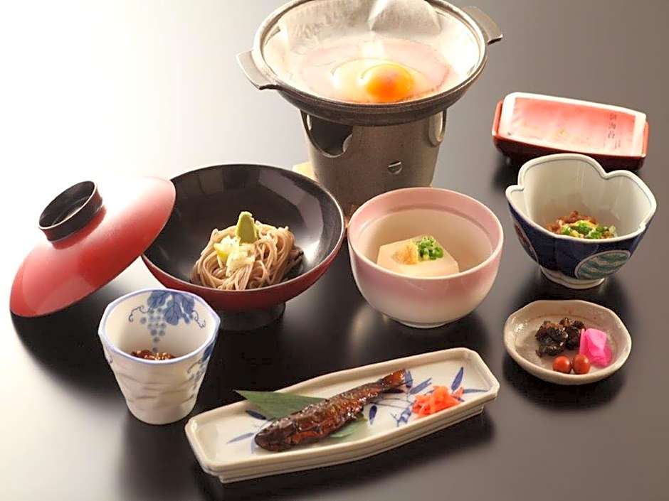 Hatsunoyu                                                                                 