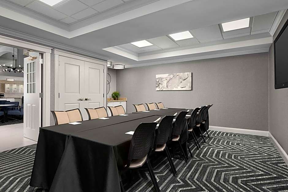 Homewood Suites By Hilton Reading