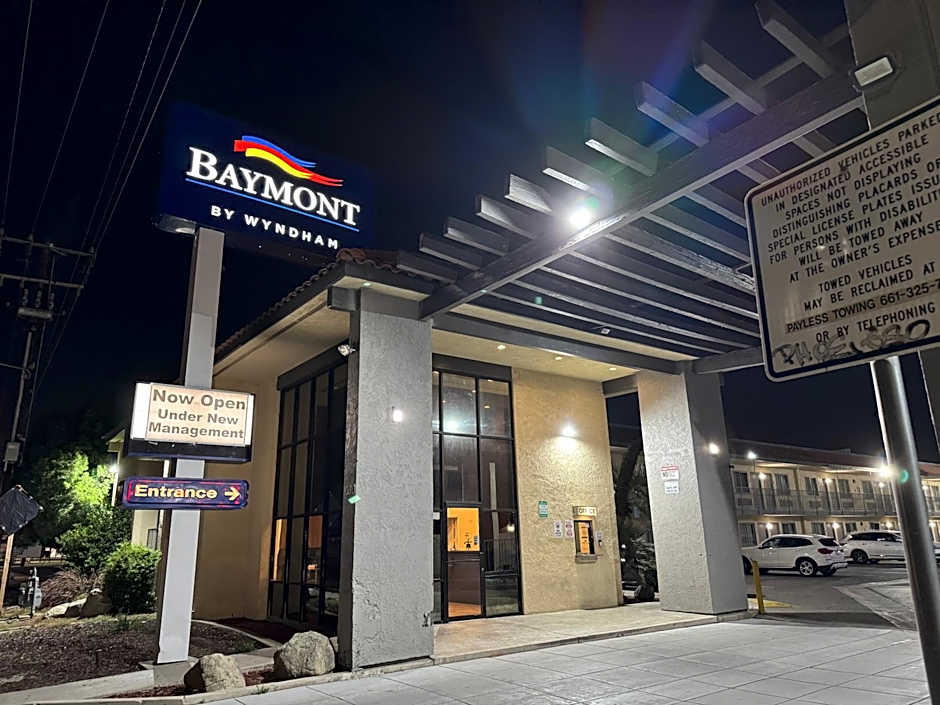 Baymont by Wyndham Bakersfield