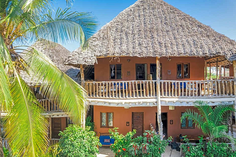 Shanuo Beach Bungalows