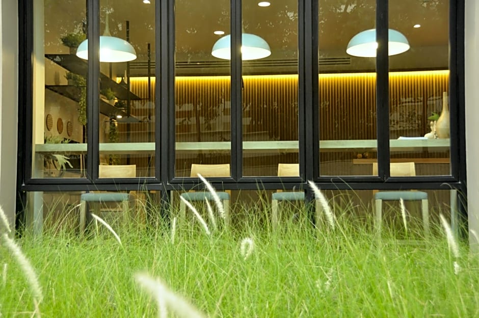 The Journey Hotel Laksi