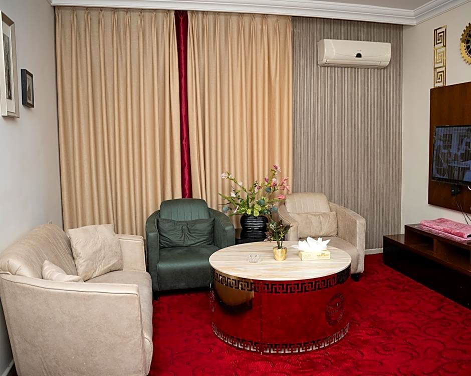 Sama Paris Plaza Hotel