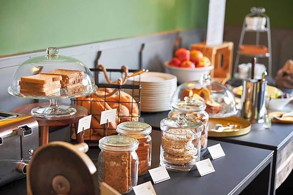 ERCK- Flair Hotel & Restaurant