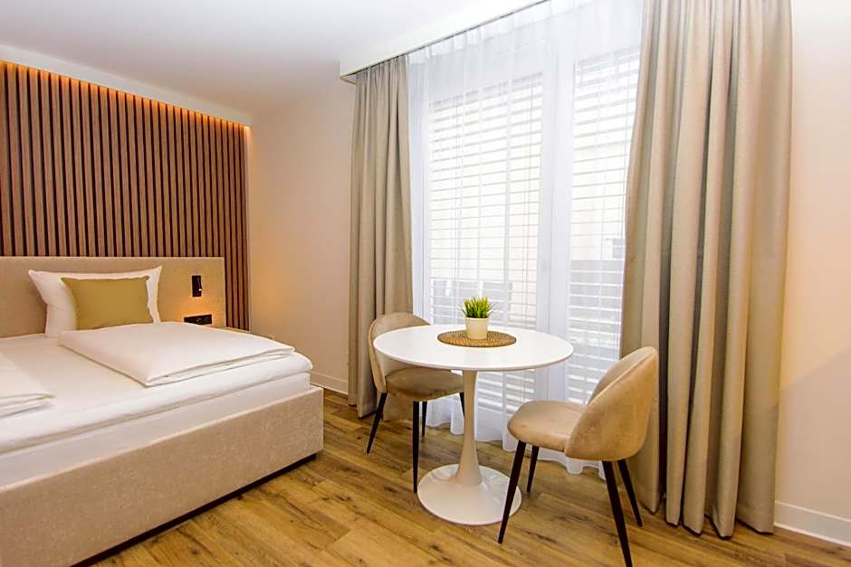 Hotel TwentyFour Living