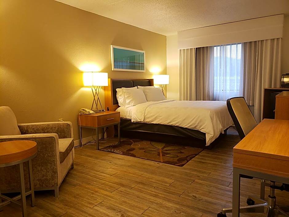 Holiday Inn Express Hotel Pittsburgh-North/Harmarville By IHG