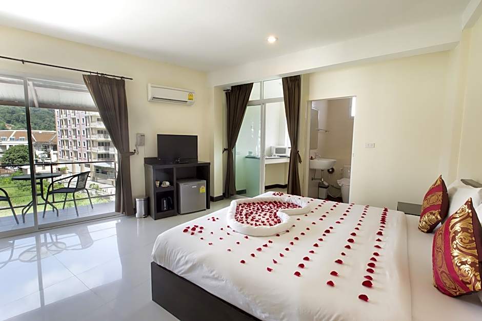 The Elegant Patong Hotel