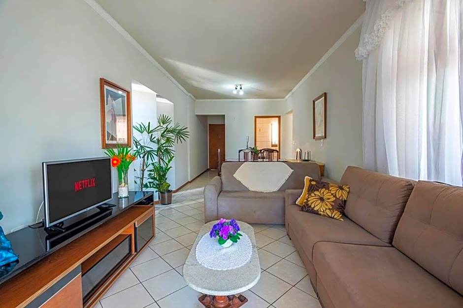 CLTW202 - Apê quadra mar com churasqueira, 2 vagas