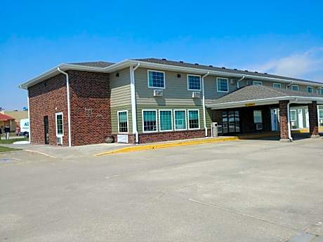 Boarders Inn & Suites by Cobblestone Hotels - Broken Bow