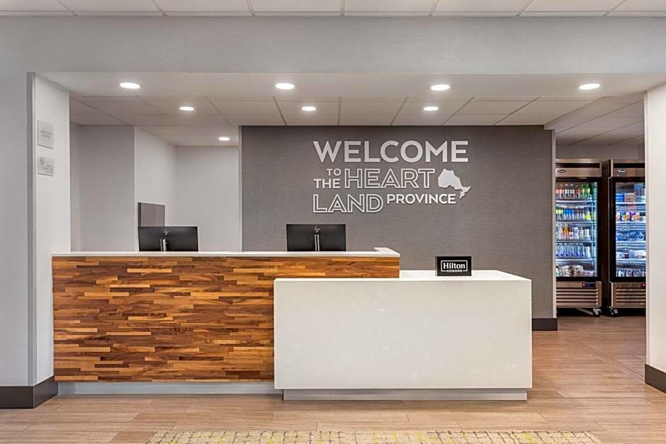 Hampton Inn By Hilton & Suites Windsor, On