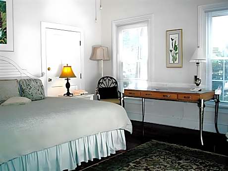 Fleming's Veranda 100