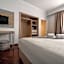 HOTEL REGIS