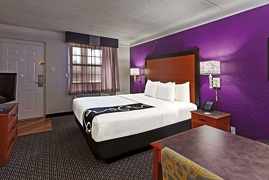 Travelodge by Wyndham Houston Cy-Fair