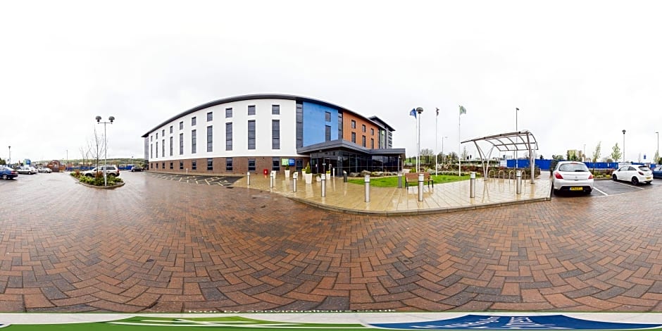 Holiday Inn Express Dunstable By IHG