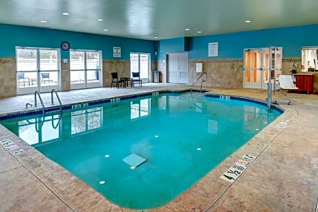 Holiday Inn Express & Suites West Long Branch - Eatontown, an IHG Hotel