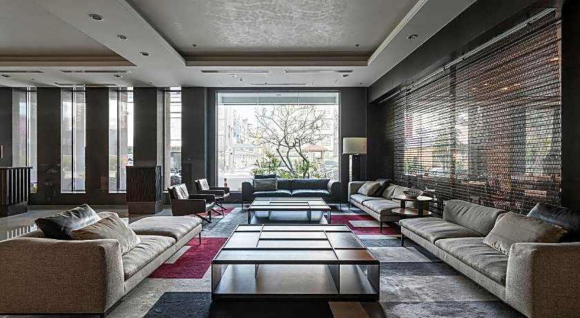 Taipung Suites Hotel