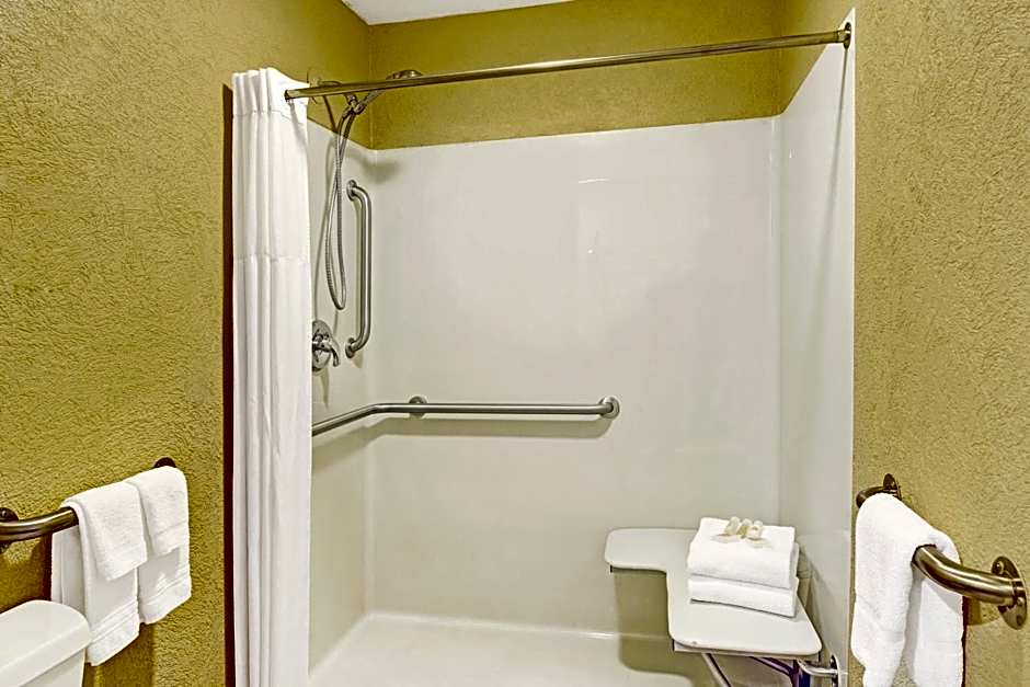 Days Inn by Wyndham Cherokee Near Casino