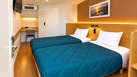 Standard Twin Room with Two Single Beds