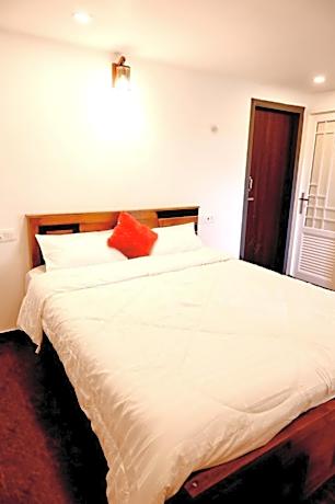 Moonglade Service Villa 