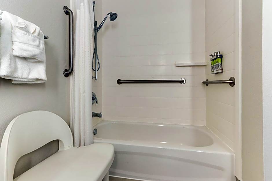 Holiday Inn Express & Suites Greenville Airport By IHG