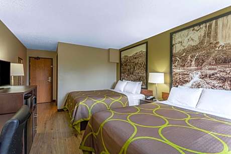 Queen Room with Two Queen Beds - Non-Smoking