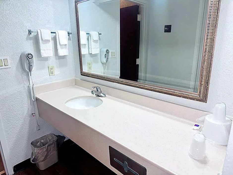 Motel 6 Savannah GA Gateway & I95