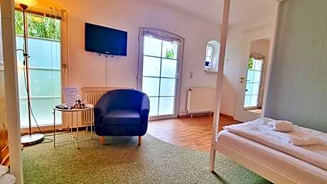 Family Room (4 Adults)