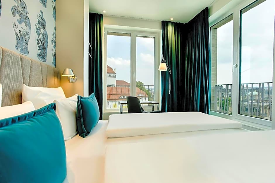 Motel One Dresden am Zwinger