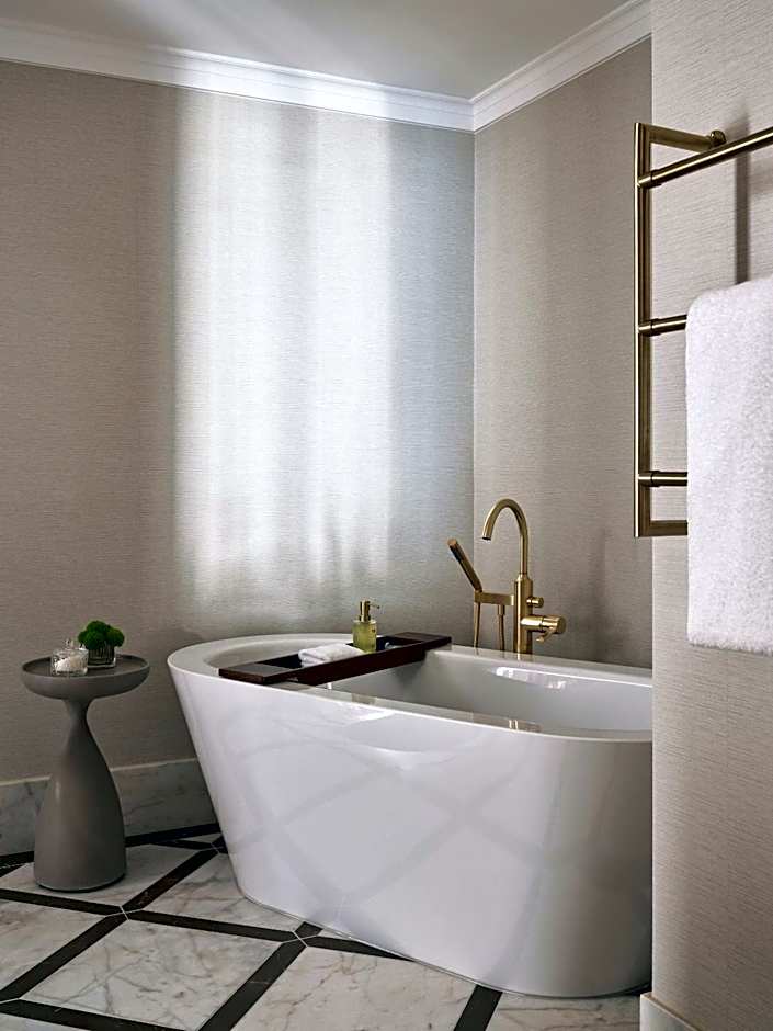 Rosewood Vienna