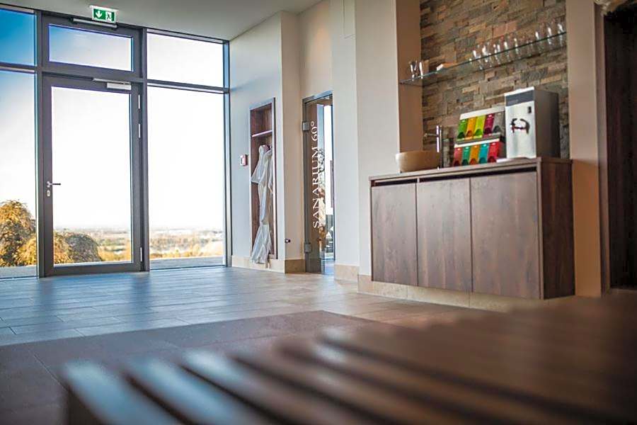 Hotel Schloss Leitheim