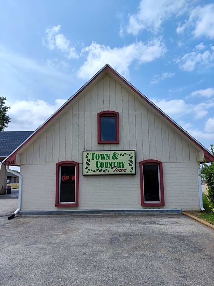 Town and Country INN