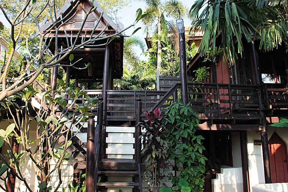 Ayutthaya Garden River Home