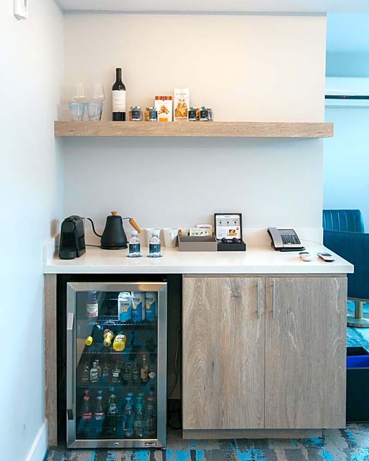 H2O Hermosa Beach Hotel